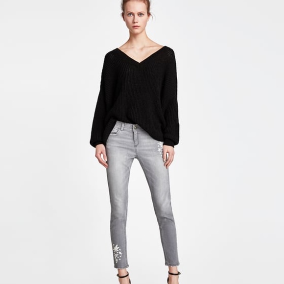 Zara Denim - Zara Grey Mid Rise Skinny Embroidered Peal Jeans